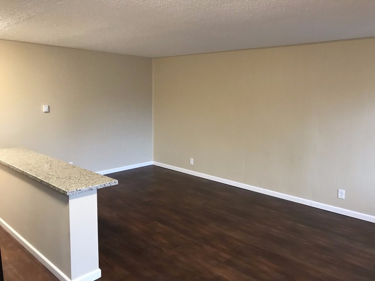 Rivercrest Apartments - Photo 6 of 19