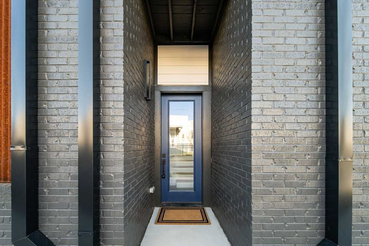 1861 Zeta Way - Photo 3 of 36