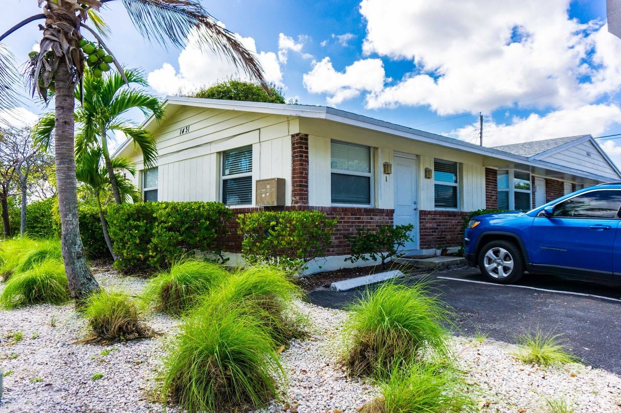 1431 N Federal Hwy Lake Worth, FL 33460 - Photo 2 of 5