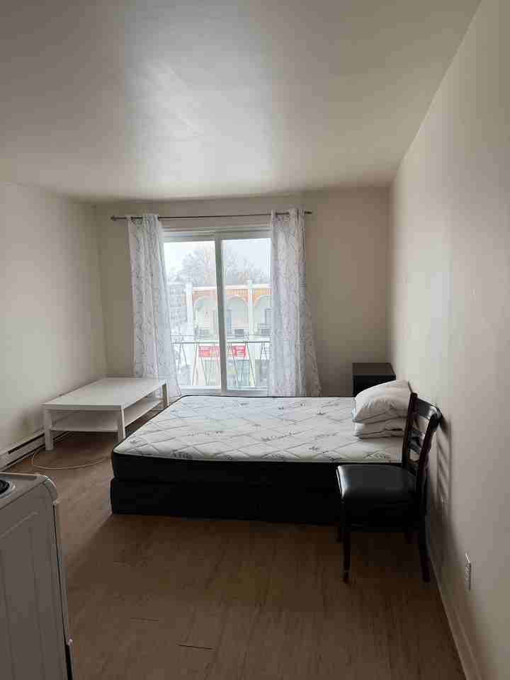 6905 2e Avenue #11 - Photo 4 of 8