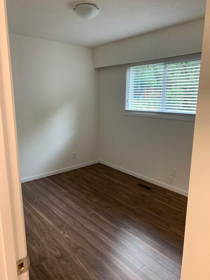 1543 Stayte Road - Photo 3 of 8