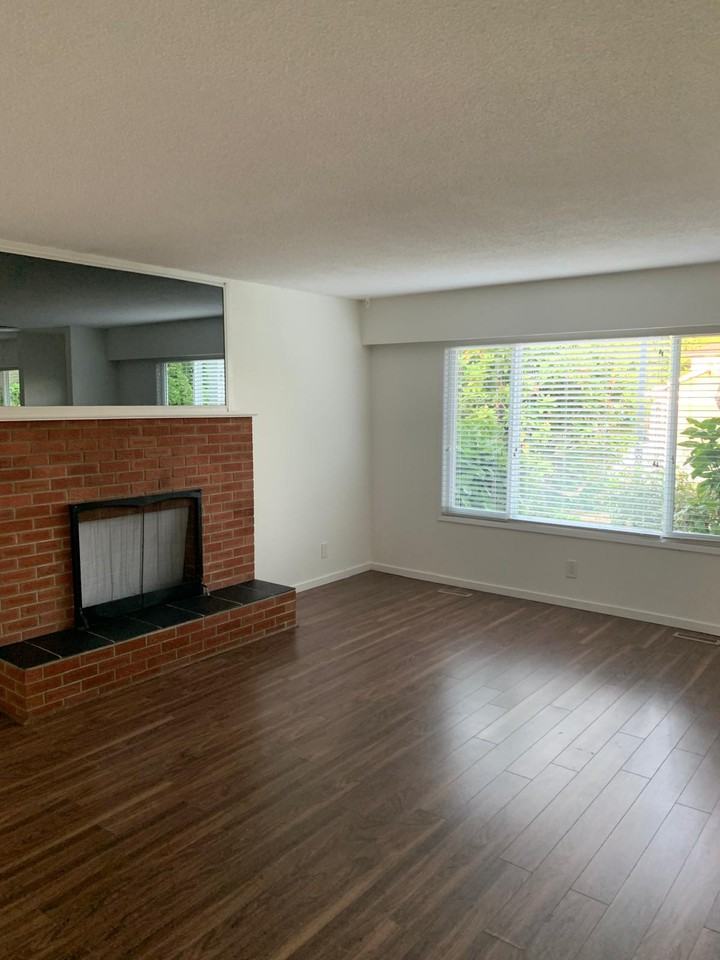 1543 Stayte Road - Photo 4 of 8