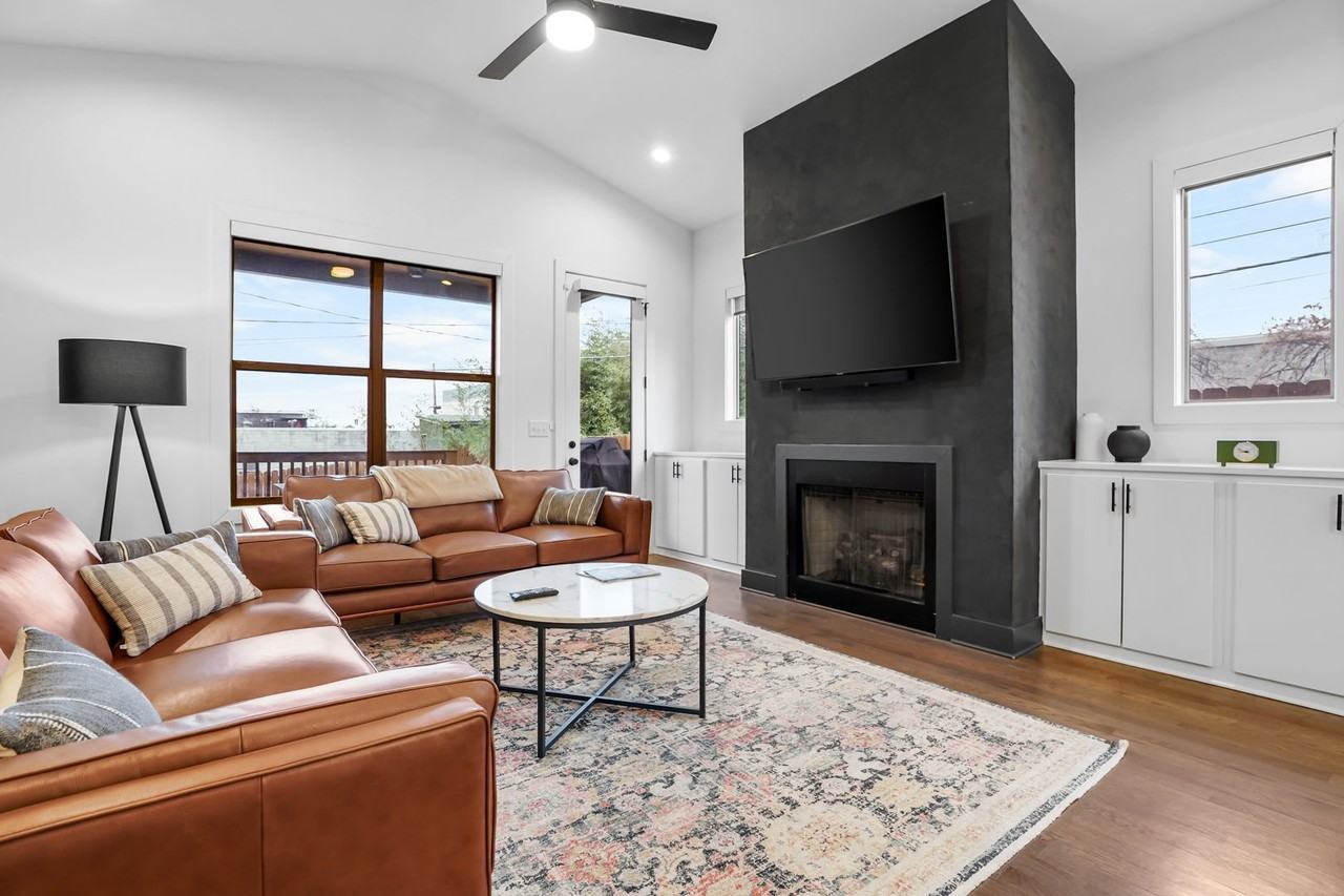 4638 Kentucky Ave - Photo 5 of 32