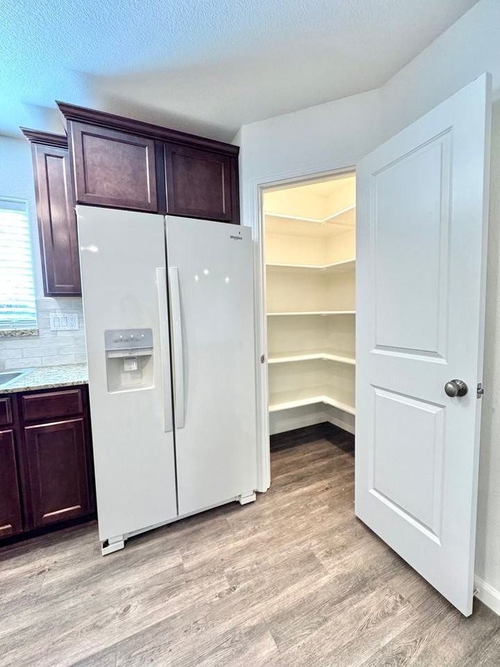 611 Fallon Station Rd - Photo 6 of 20