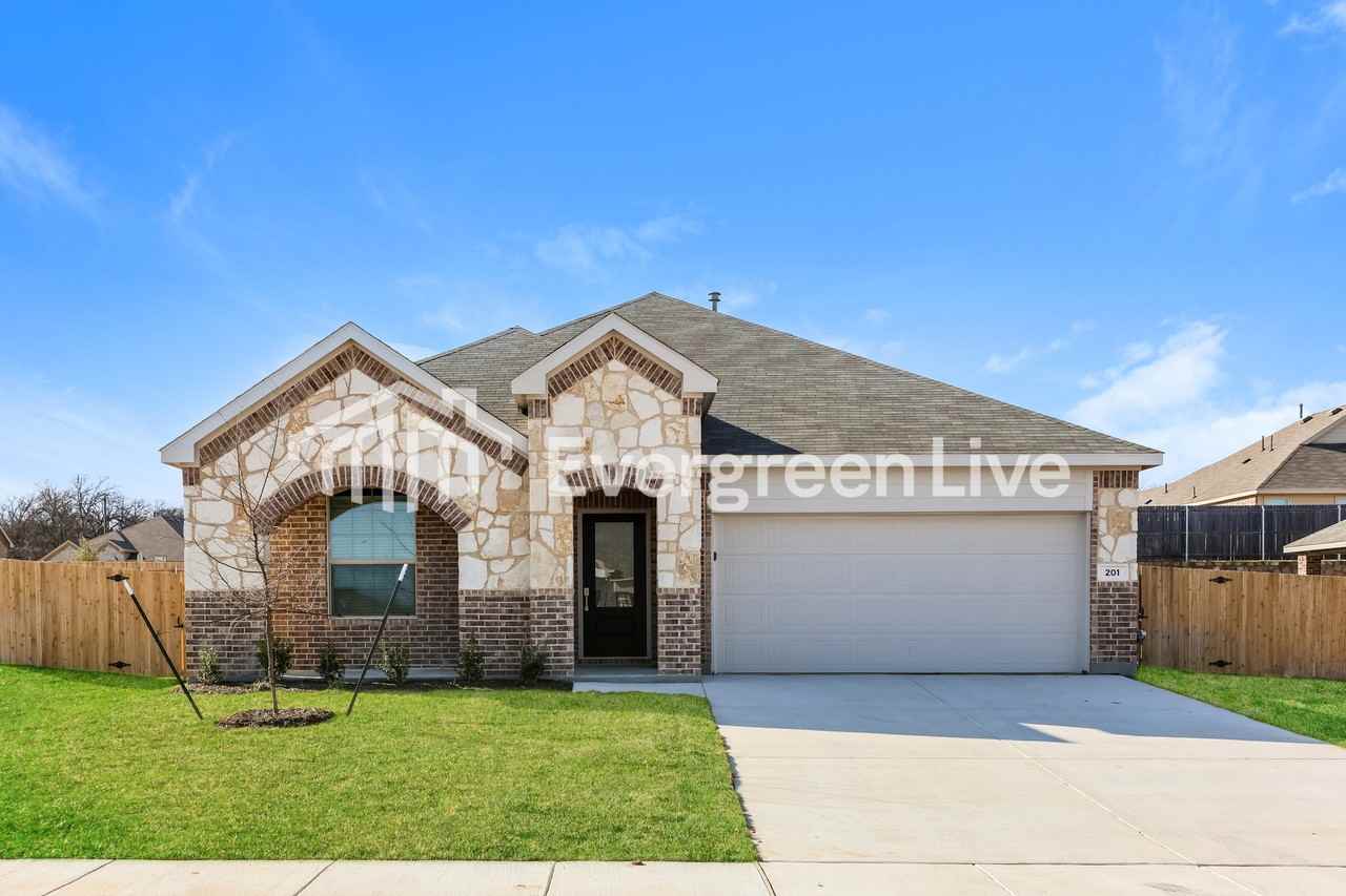 201 Coconut Dr - Photo 2 of 16