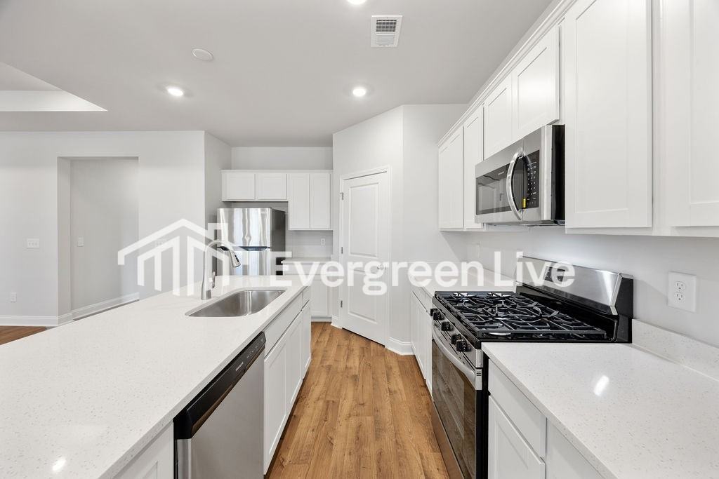 2443 Campton Loop - Photo 6 of 32