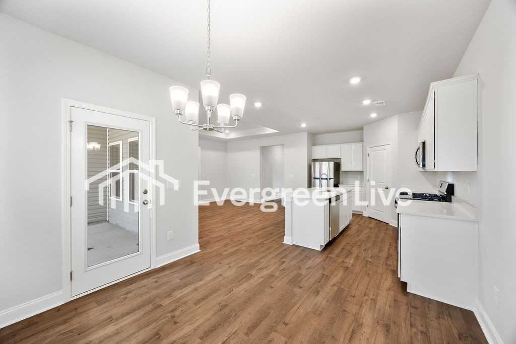 2443 Campton Loop - Photo 4 of 32