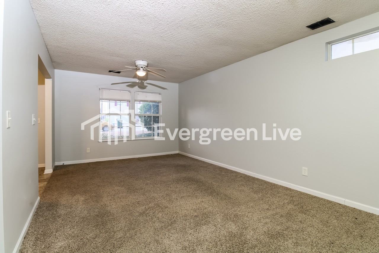 486 Fox Trot Dr - Photo 2 of 15