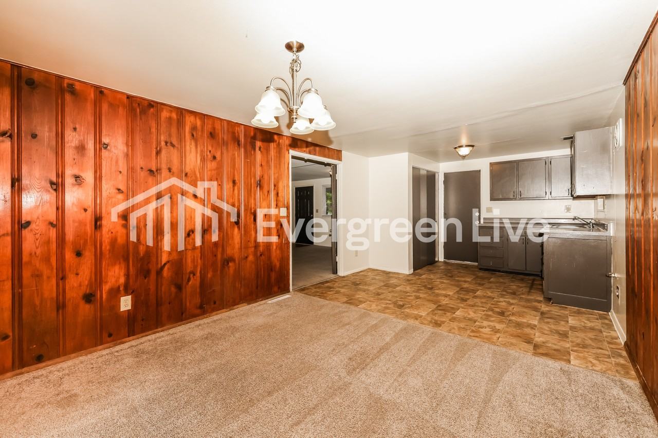 6428 Celestine St - Photo 6 of 15