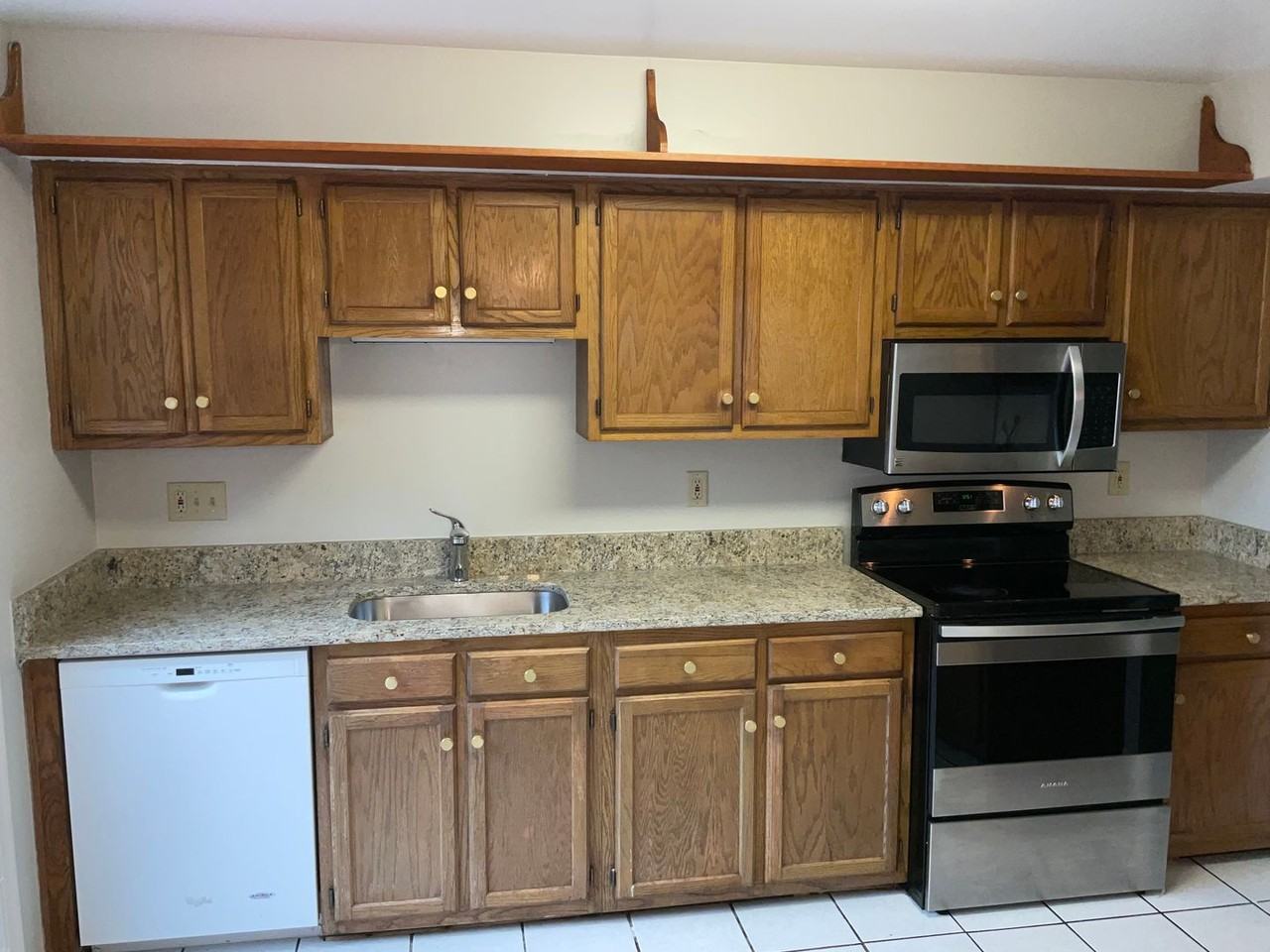 2338 Ladymeade Dr - Photo 3 of 26