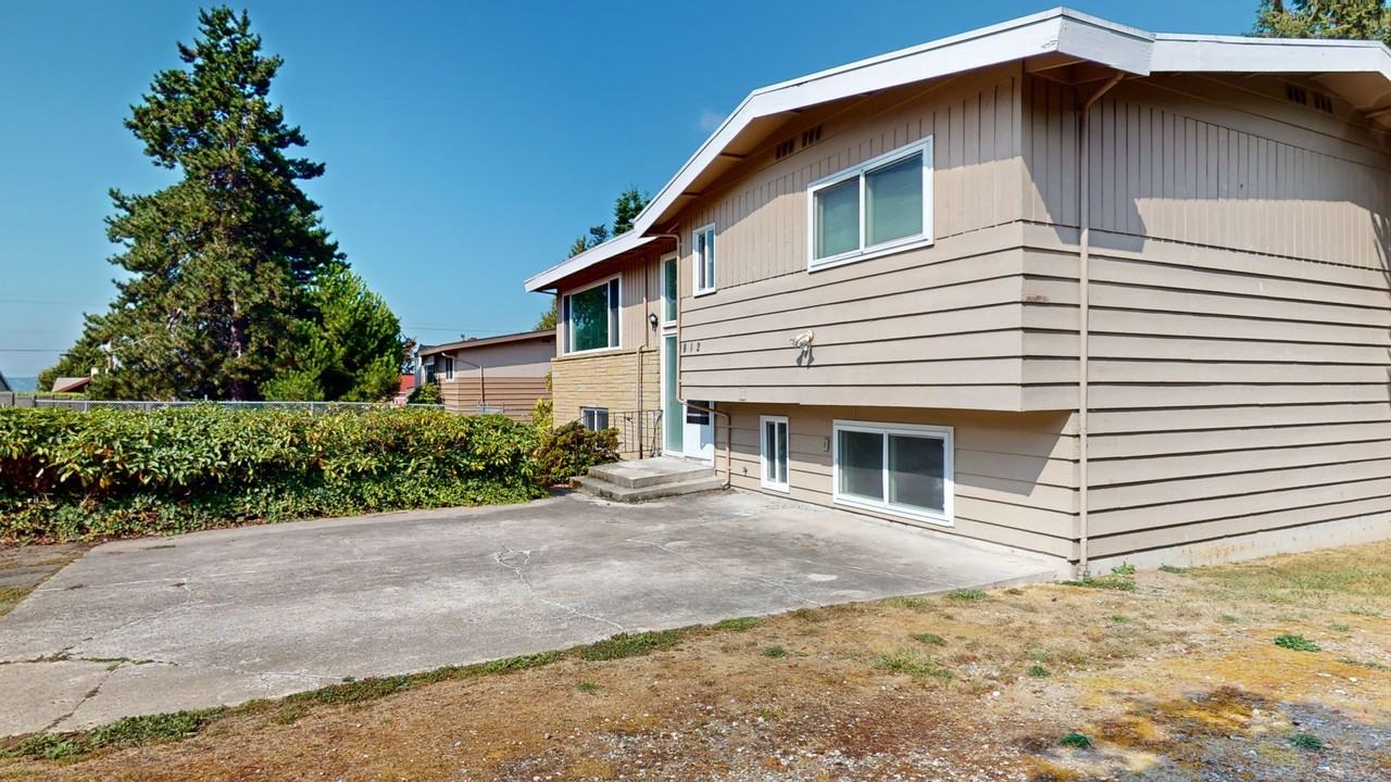 812 S 235th Pl - Photo 3 of 38