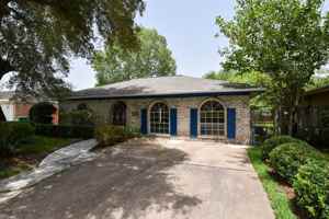featured image of 11719 Murr Way