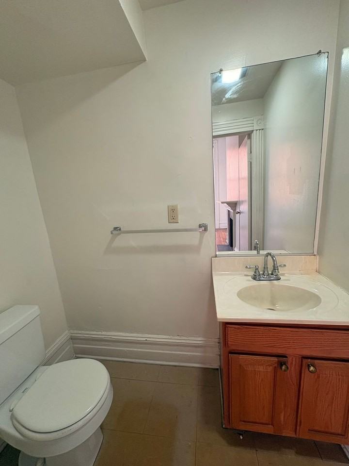12 E. Biddle St - Photo 7 of 29