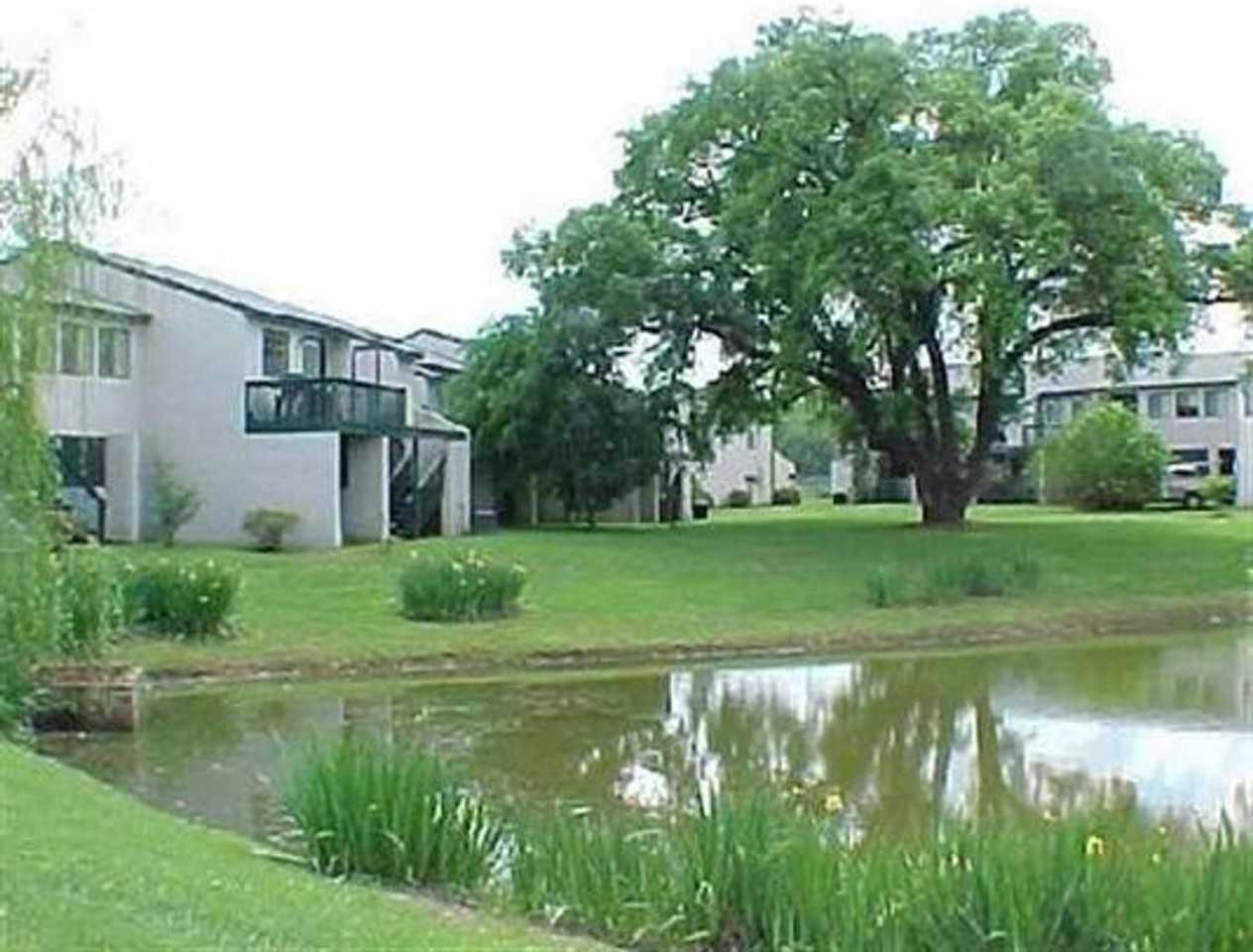 1321 Airport Dr #7 - Photo 3 of 11