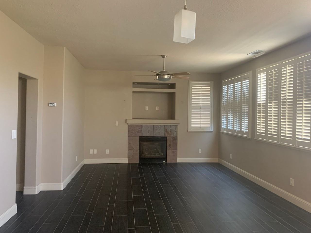 2537 Shorey Way - Photo 6 of 9