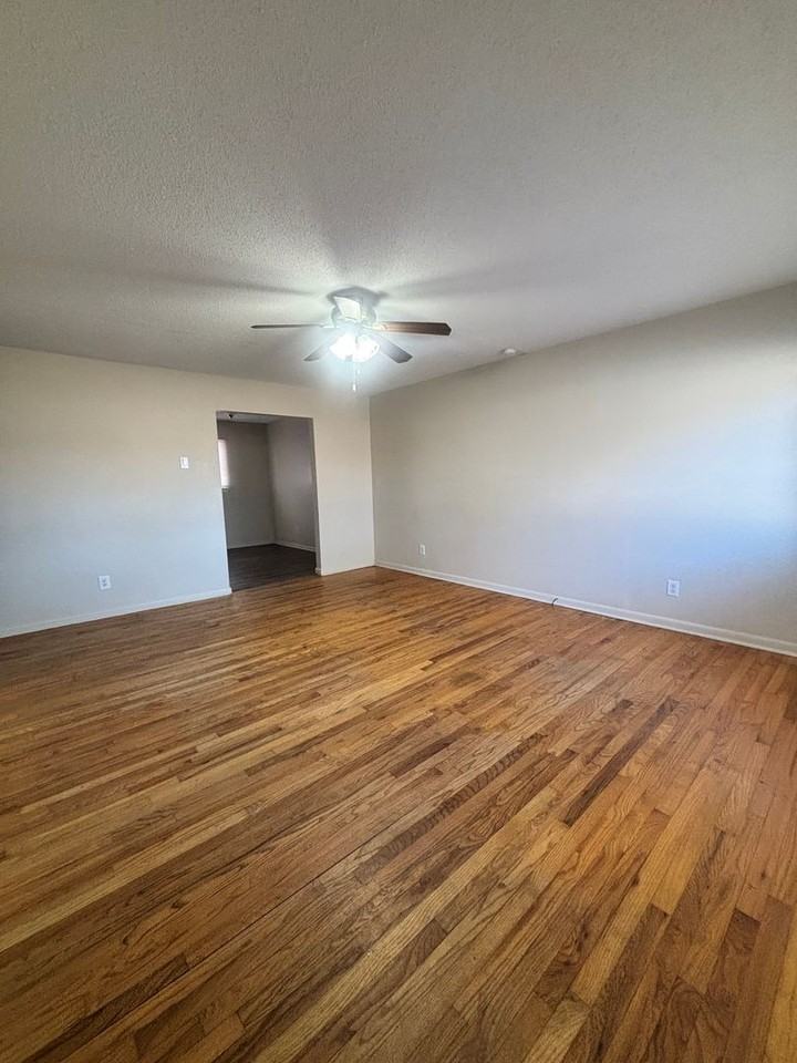 3403 Port Chambers Ct - Photo 3 of 17