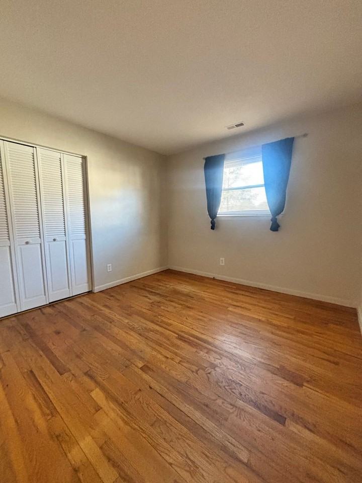 3403 Port Chambers Ct - Photo 7 of 17