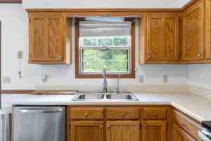 featured image of 1013 Pin Oak Dr