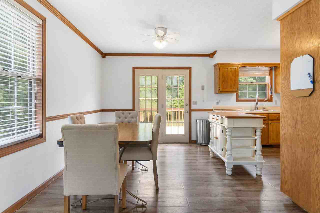 1013 Pin Oak Dr - Photo 7 of 29