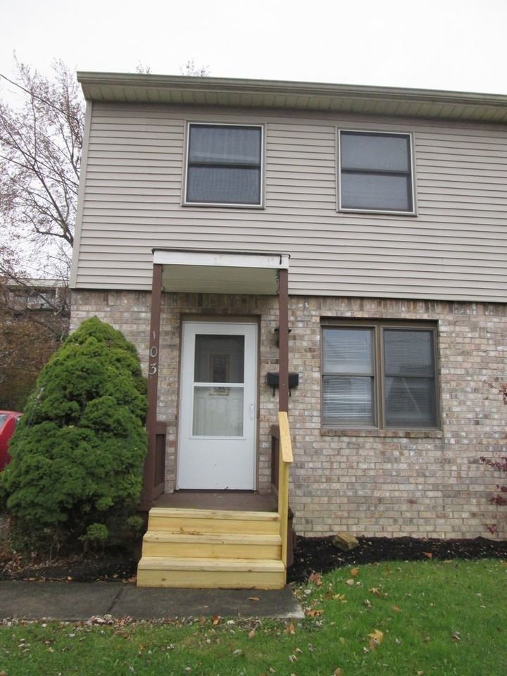 103 Hazel St - Photo 2 of 15