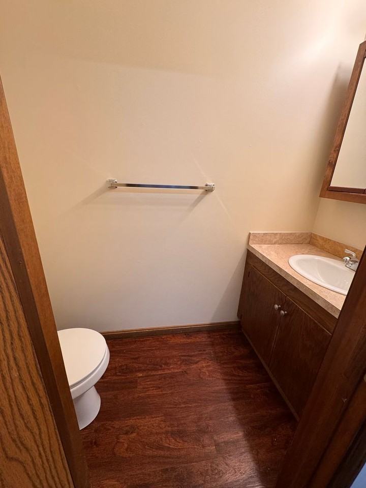 103 Hazel St - Photo 7 of 15