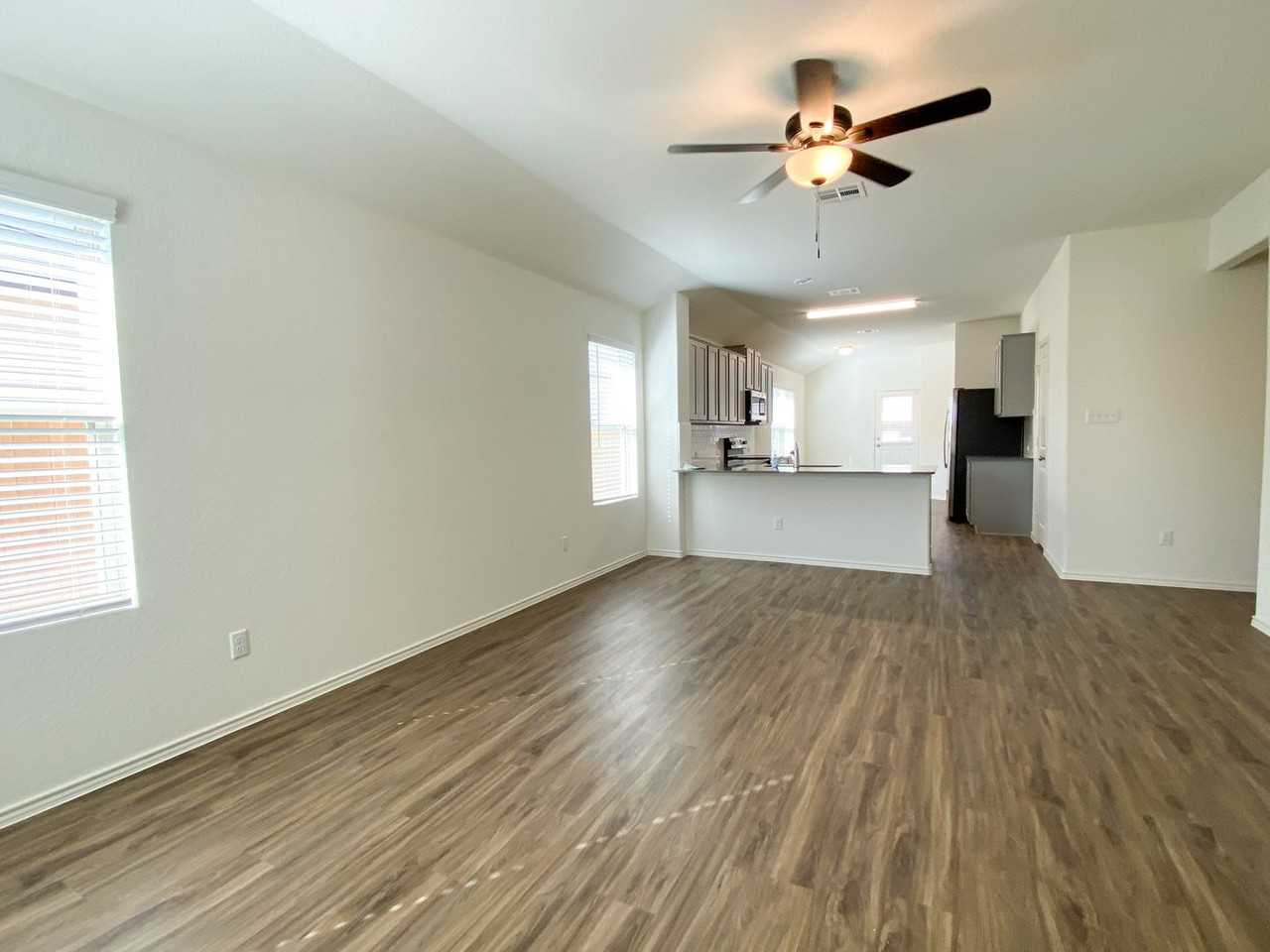 301 Greatest Gift Way - Photo 3 of 20