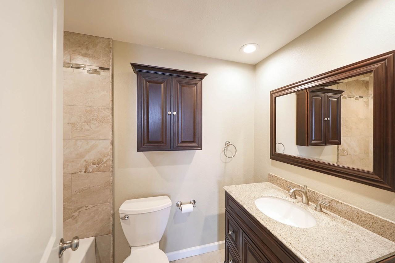 617 Shasta Ln - Photo 6 of 11