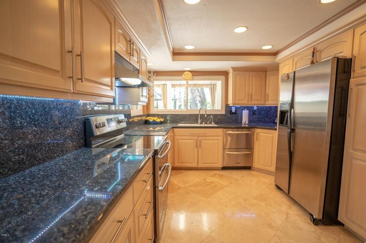 24751 Daphne W - Photo 7 of 8