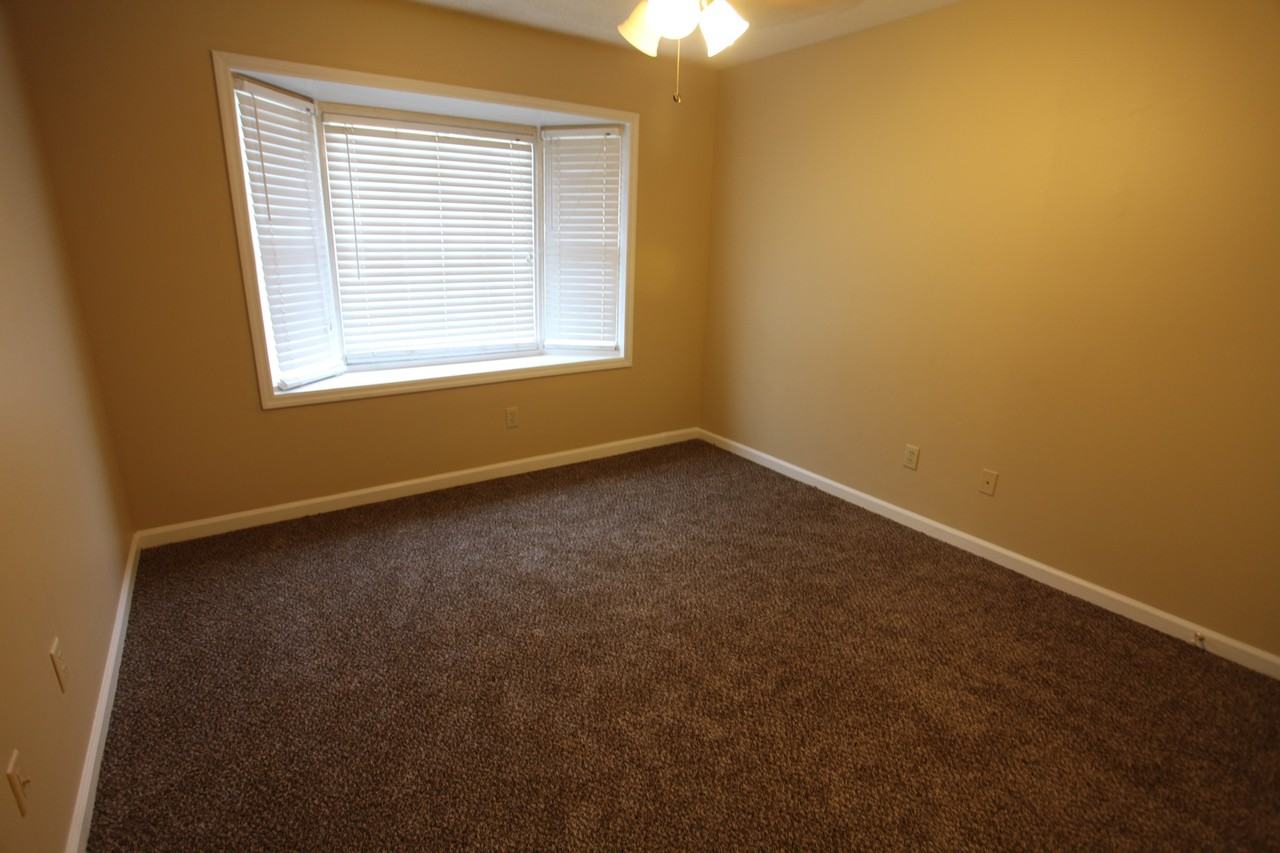 2109 Henderson Dr - Photo 7 of 12