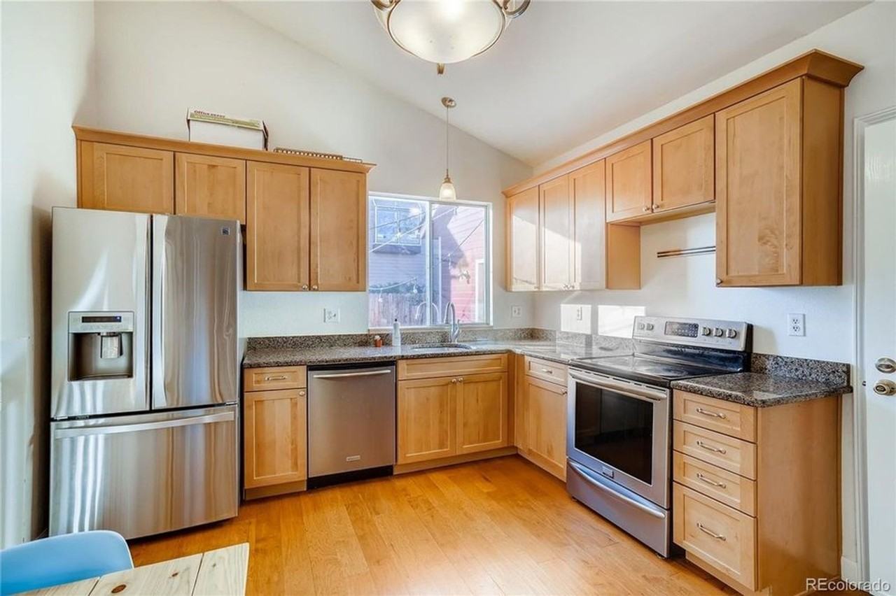 230 Dahlia Dr - Photo 7 of 21