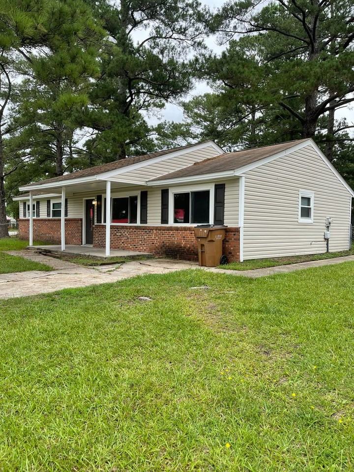 101 Ivey Ct - Photo 2 of 20