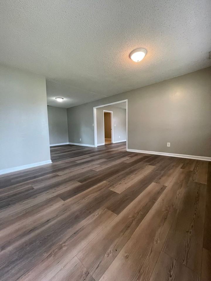 101 Ivey Ct - Photo 3 of 20