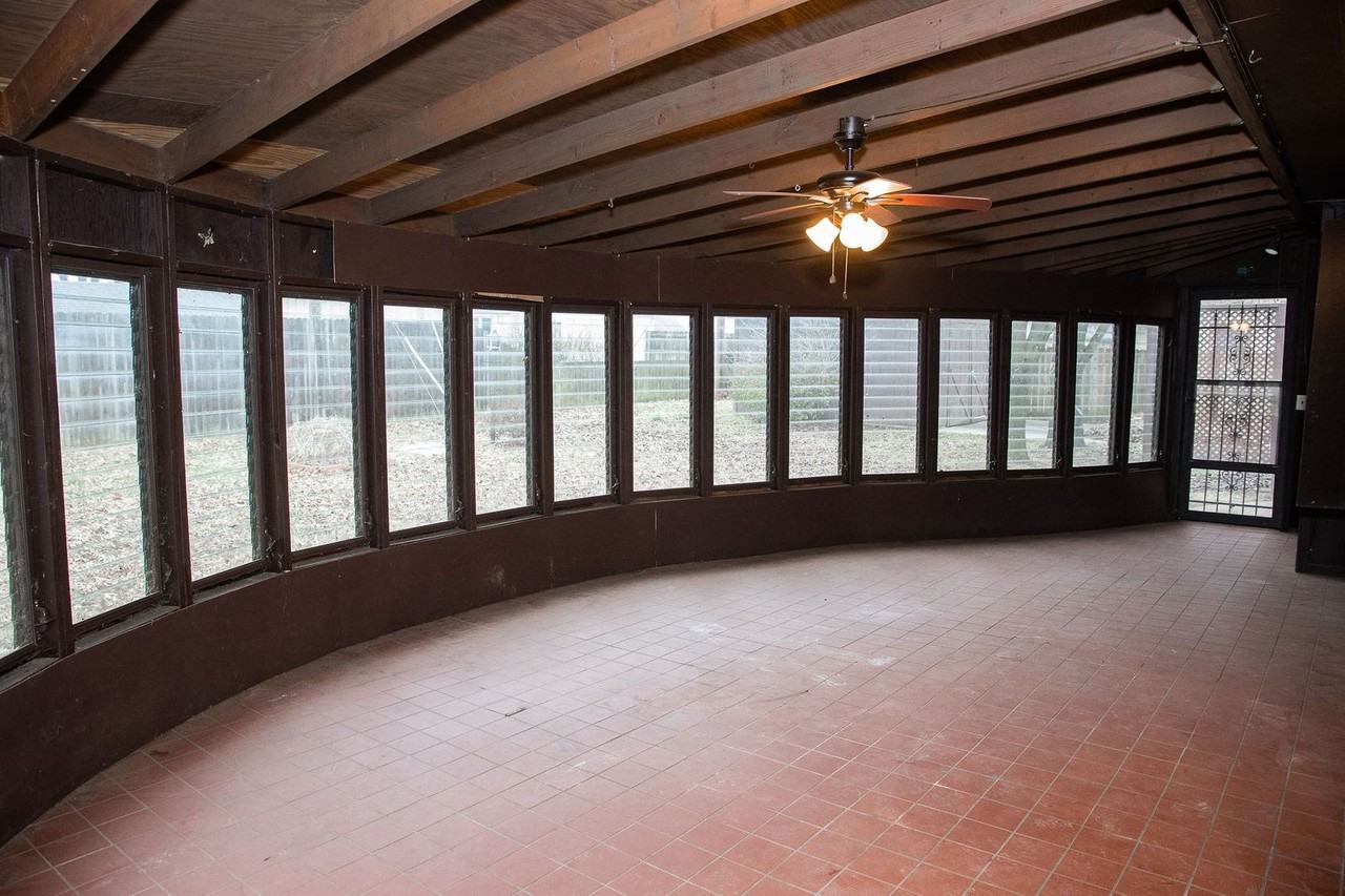 1911 S Saratoga Ave - Photo 5 of 13