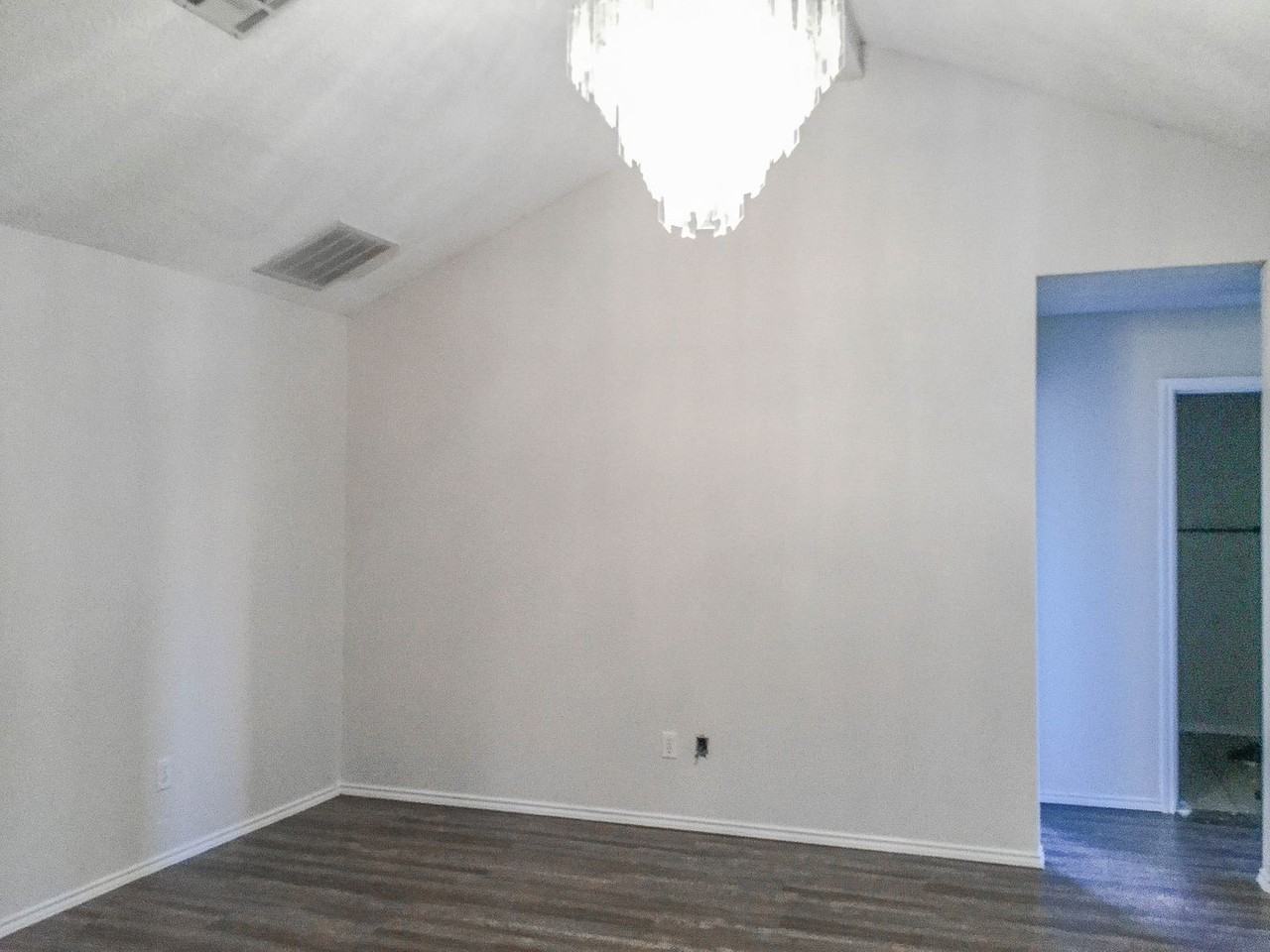 6230 6th St - Photo 6 of 13