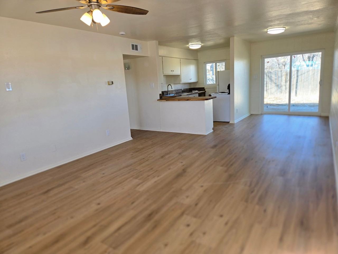 507 W Mcgaffey St - Photo 3 of 12