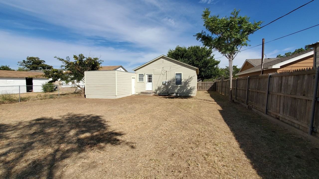 4106 S Ong St - Photo 2 of 11