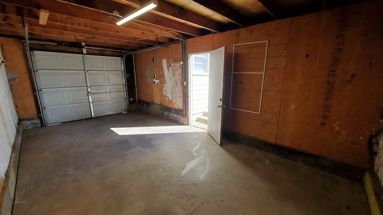 4106 S Ong St - Photo 3 of 11