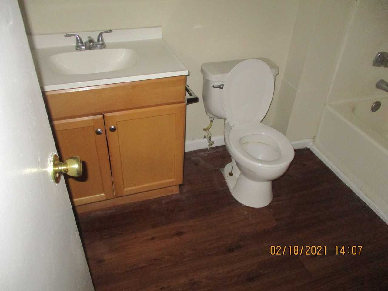 2310 Beachview Dr - Photo 4 of 11