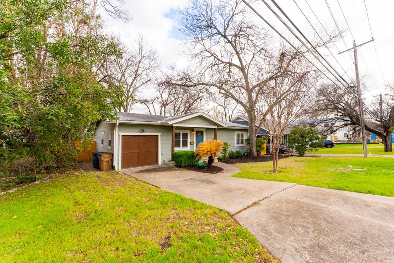 4513 Bull Creek Rd - Photo 2 of 22