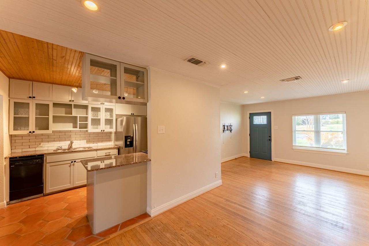 4513 Bull Creek Rd - Photo 4 of 22