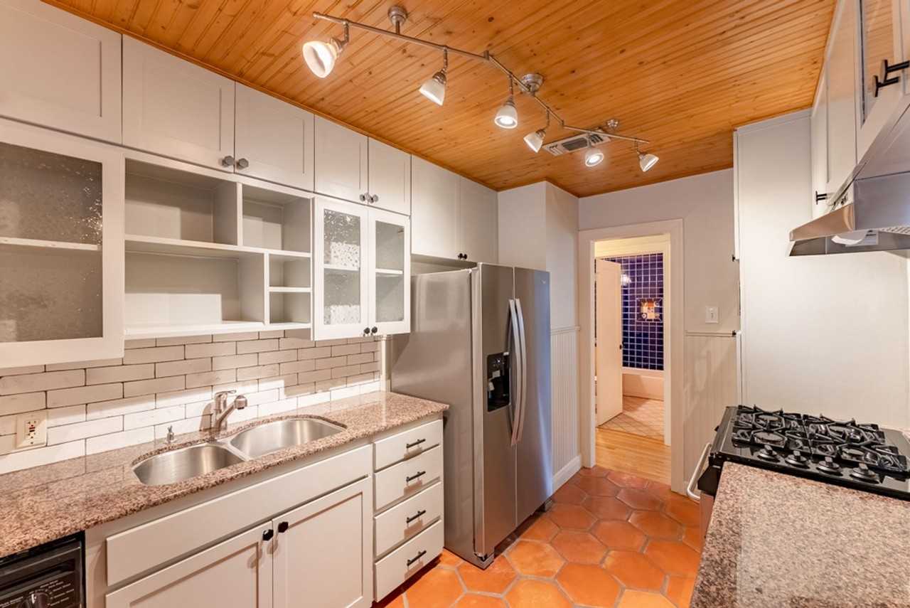 4513 Bull Creek Rd - Photo 6 of 22