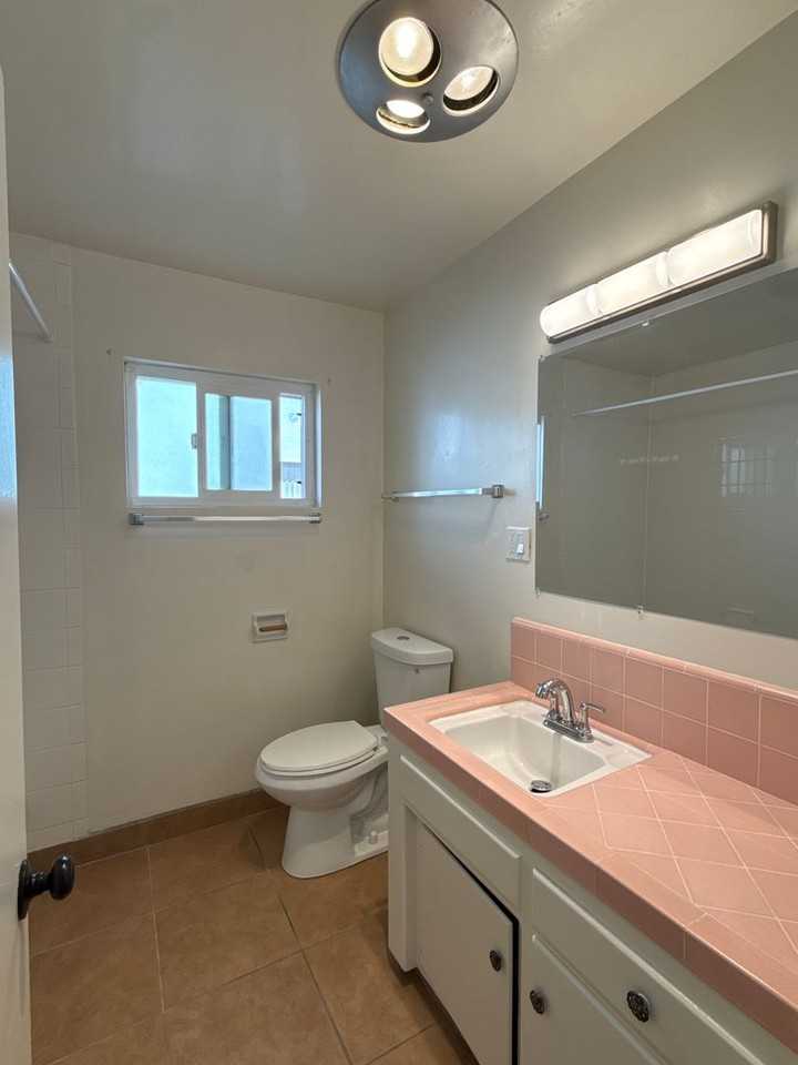 830 Boysen Avenue - Photo 7 of 31