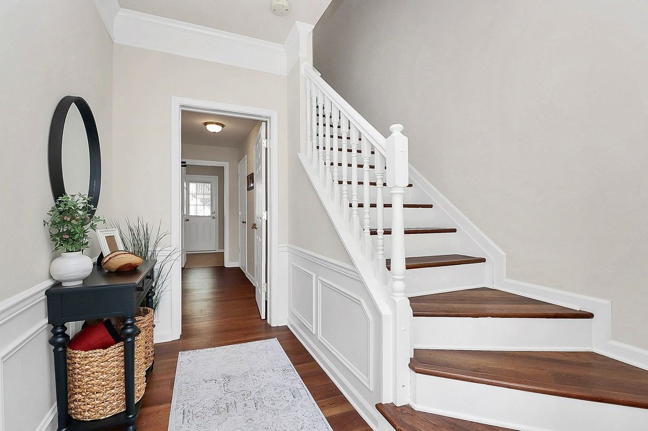 2936 Castleberry Ct - Photo 3 of 41