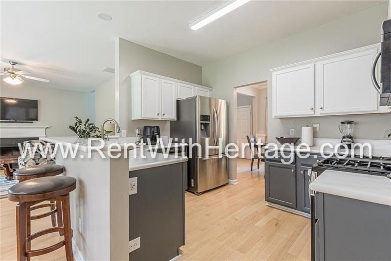 6172 Almorah Ct - Photo 7 of 43