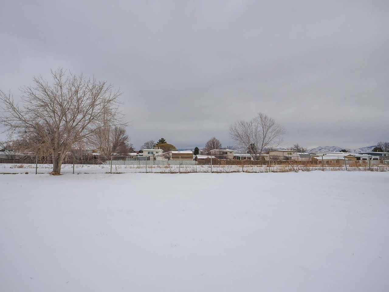 4520 S Carnegie Tech St - Photo 6 of 38