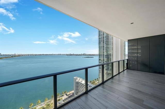 480 Ne 31st St #2504