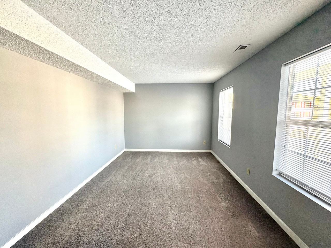 14415 Traywick Dr - Photo 2 of 15