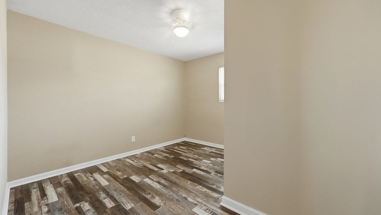 4050 Forestview Dr Nw - Photo 6 of 16