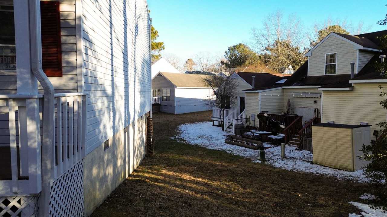 5343 Gardner Ct - Photo 5 of 35