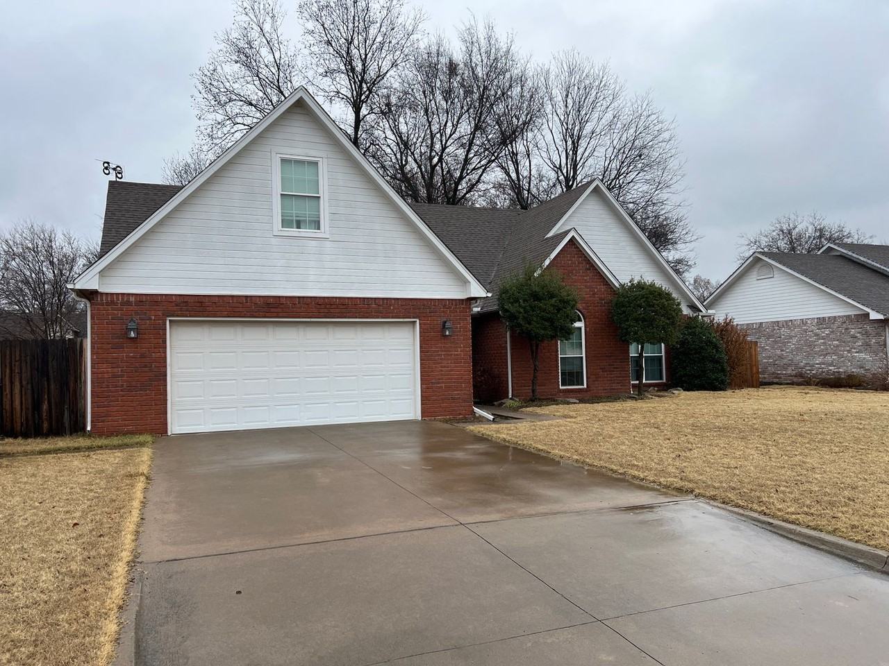 1404 Dexter St - Photo 2 of 27